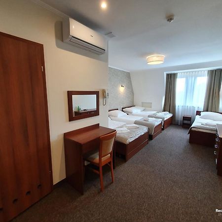 Hotel Palacowa Narol Экстерьер фото